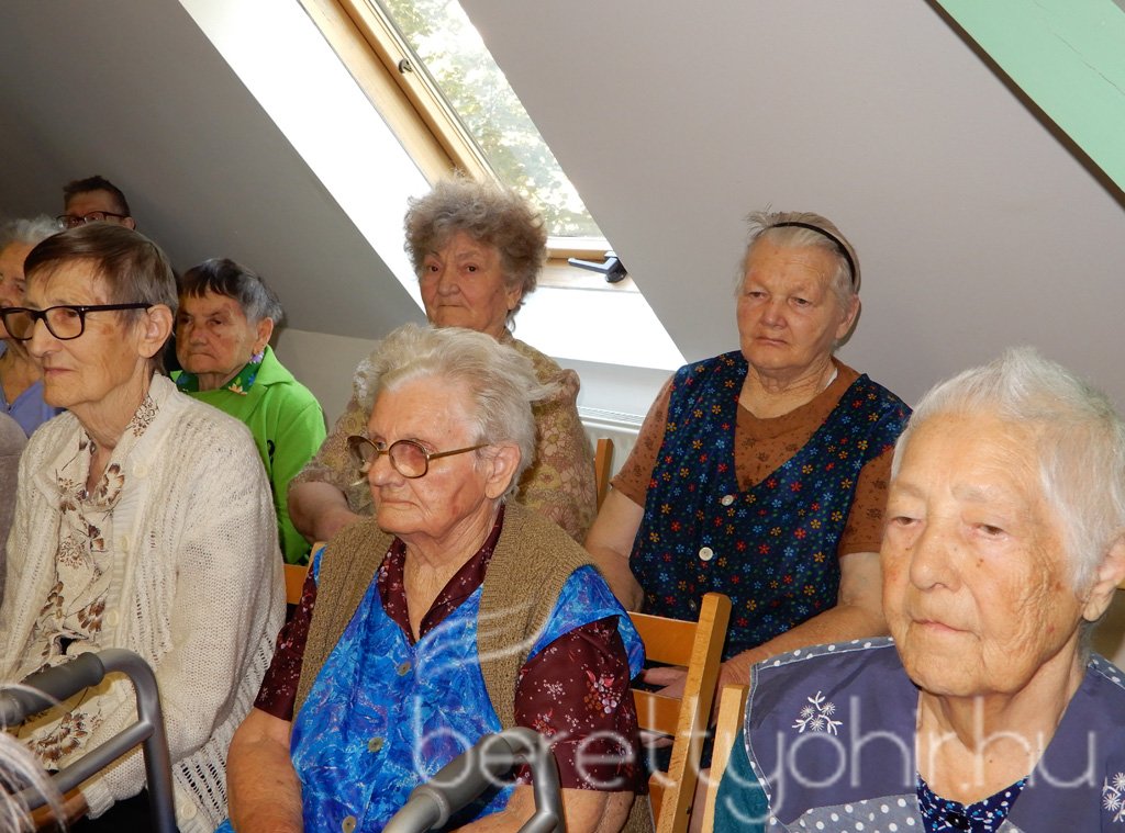 Marika néni 90 éves 21